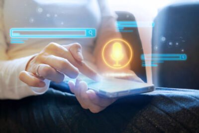 SEO e pesquisa por voz: entenda como essa tecnologia está remodelando estratégias de conteúdo e ranqueamento para o sucesso do seu negócio.