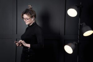 Autoestima e Independência: Como Garotas de Programa Redefinem o Significado de Autoconfiança