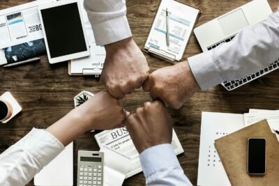 Vantagens do atendimento colaborativo para empresas eficiência, escala e engajamento